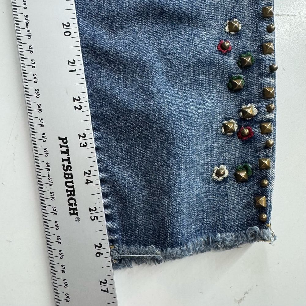 A.Z.I Jeans Womens 8 Blue Denim Cropped Studded Embellished High Rise Raw Hem - Picture 8 of 10